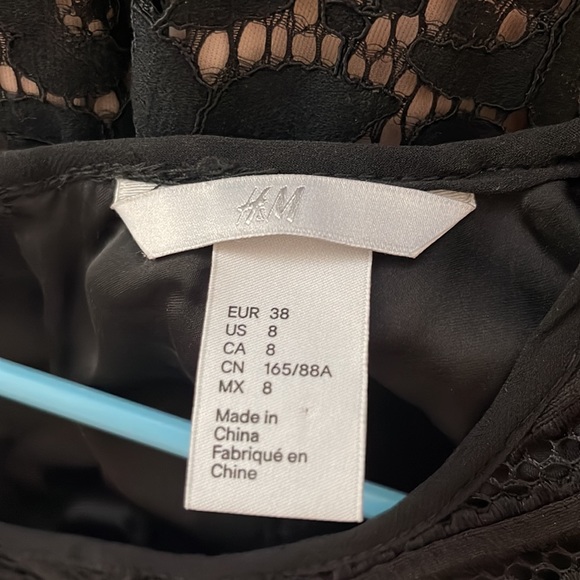 HM black dress - Picture 4 of 5